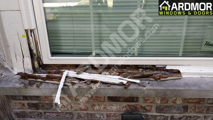 Hurd_Window_Repair_in_Highland_Park_NJ_before