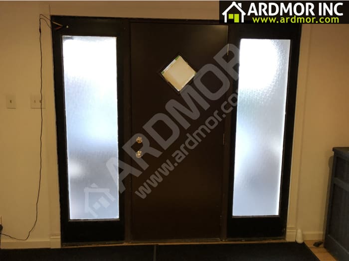 Door_Sitelites_Glass_Replacement_in_Warrington_PA_before Door_Sitelites_Glass_Replacement_in_Warrington_PA_before