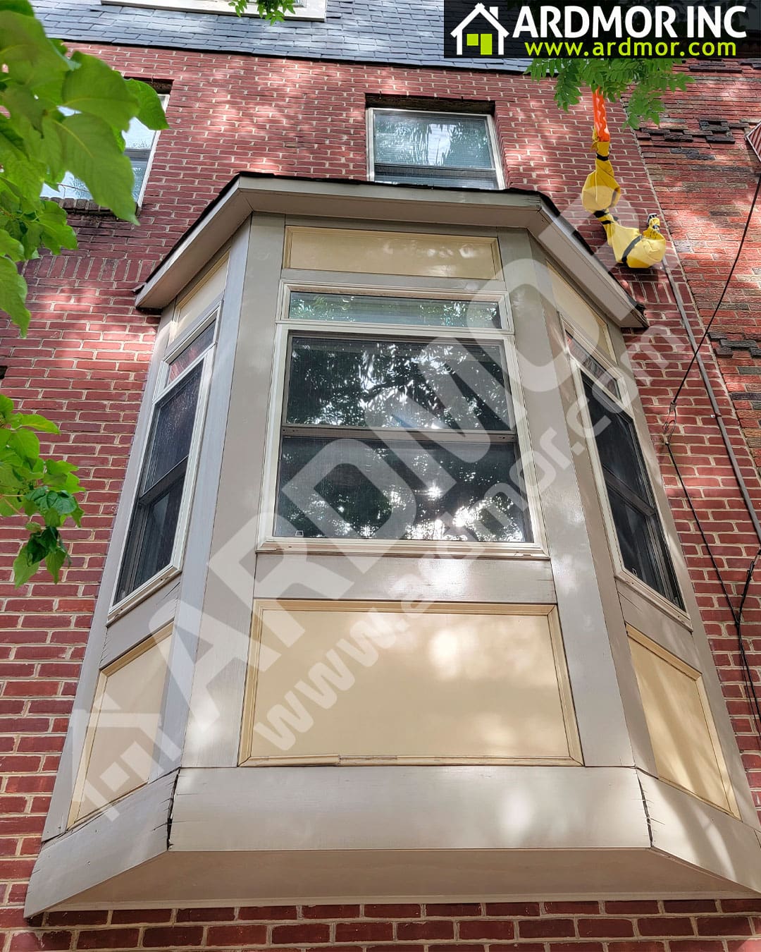 Bay_Window_Repair_in_Philadelphia_Before