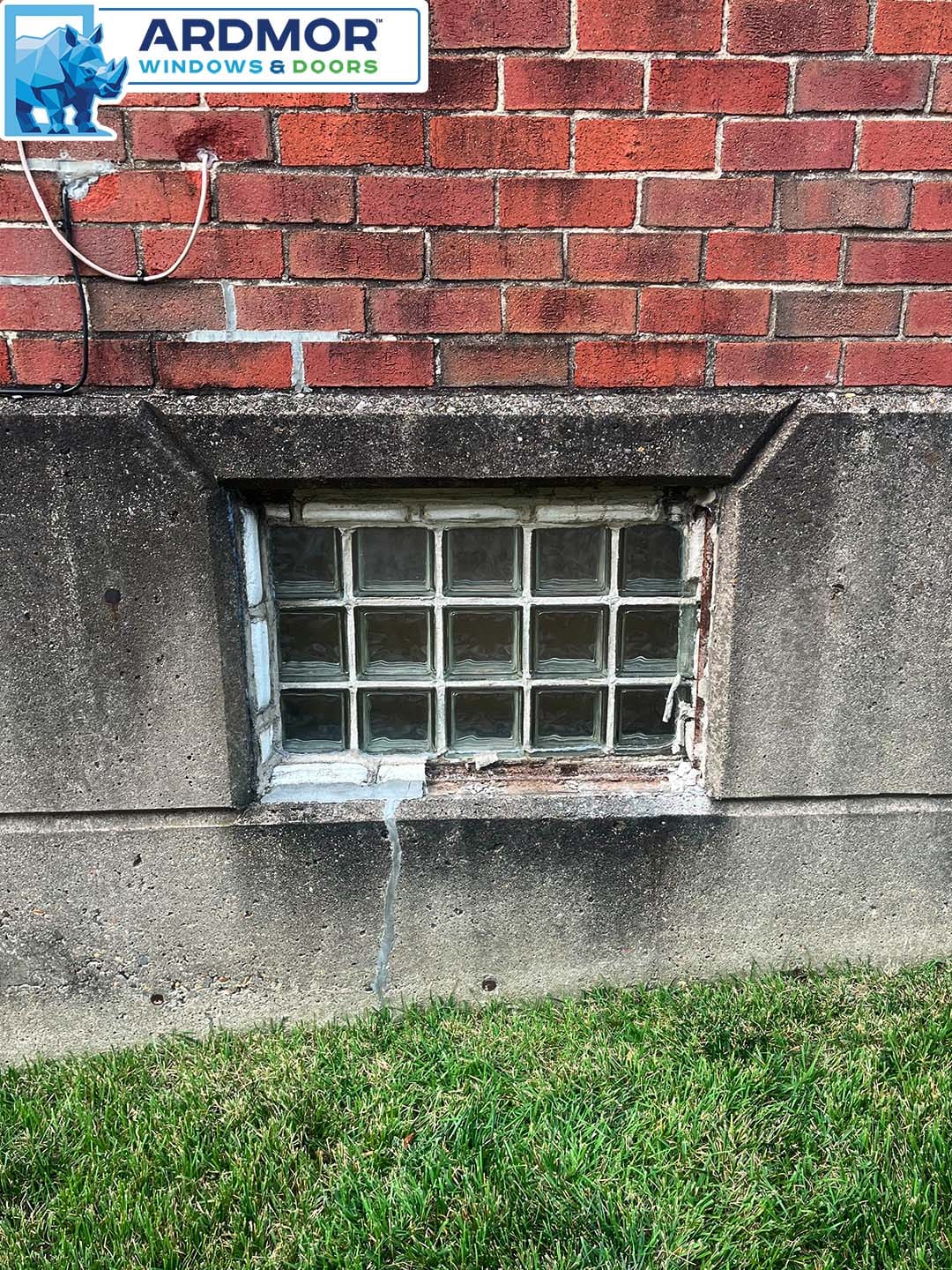 glass_block_window_replacement_in_philadelphia_pennsylvania_project_10029_before