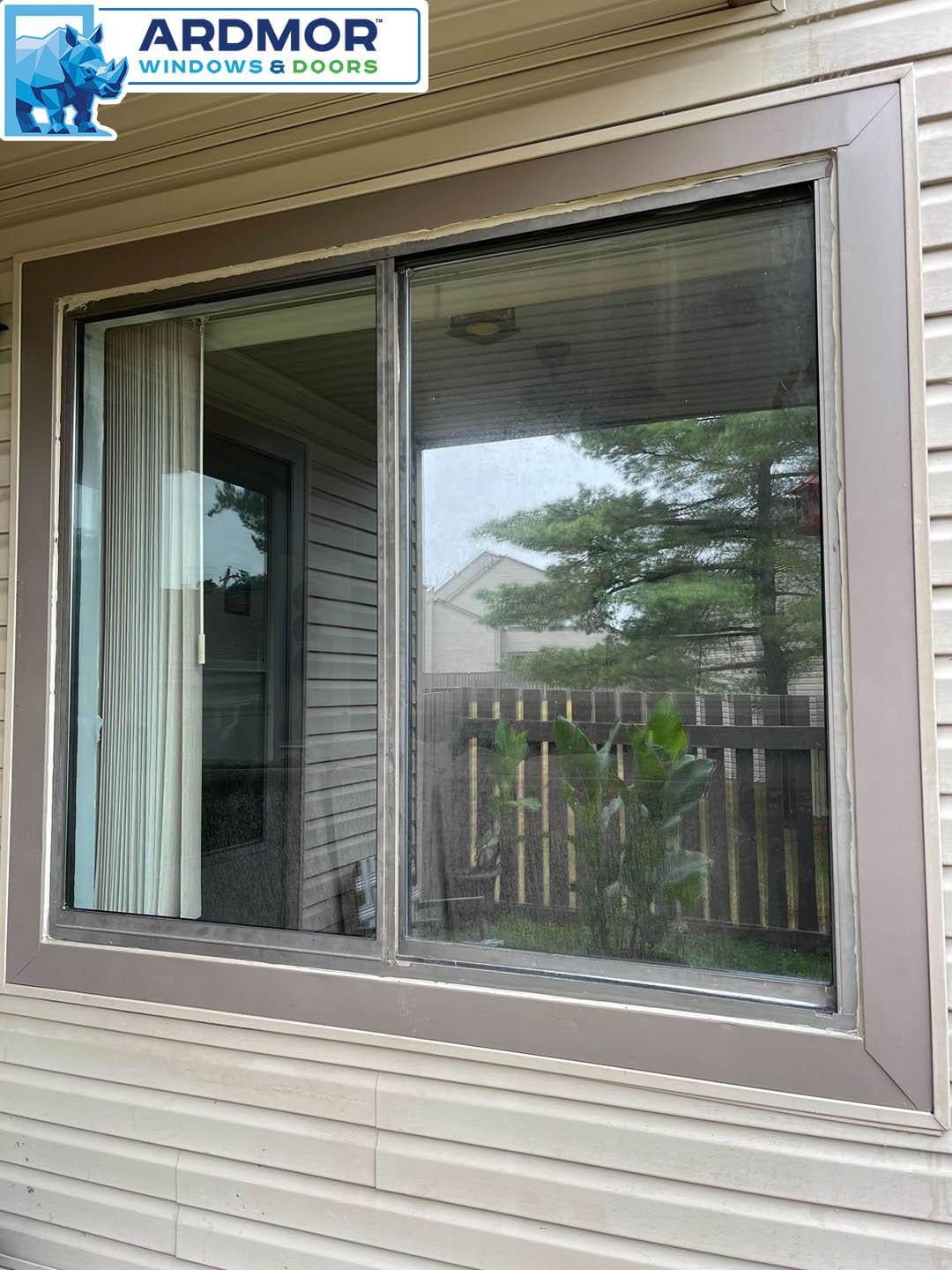 broken_glass_replacement_in_vinyl_sliding_window_in_collegeville_pennsylvania_project_7078_after