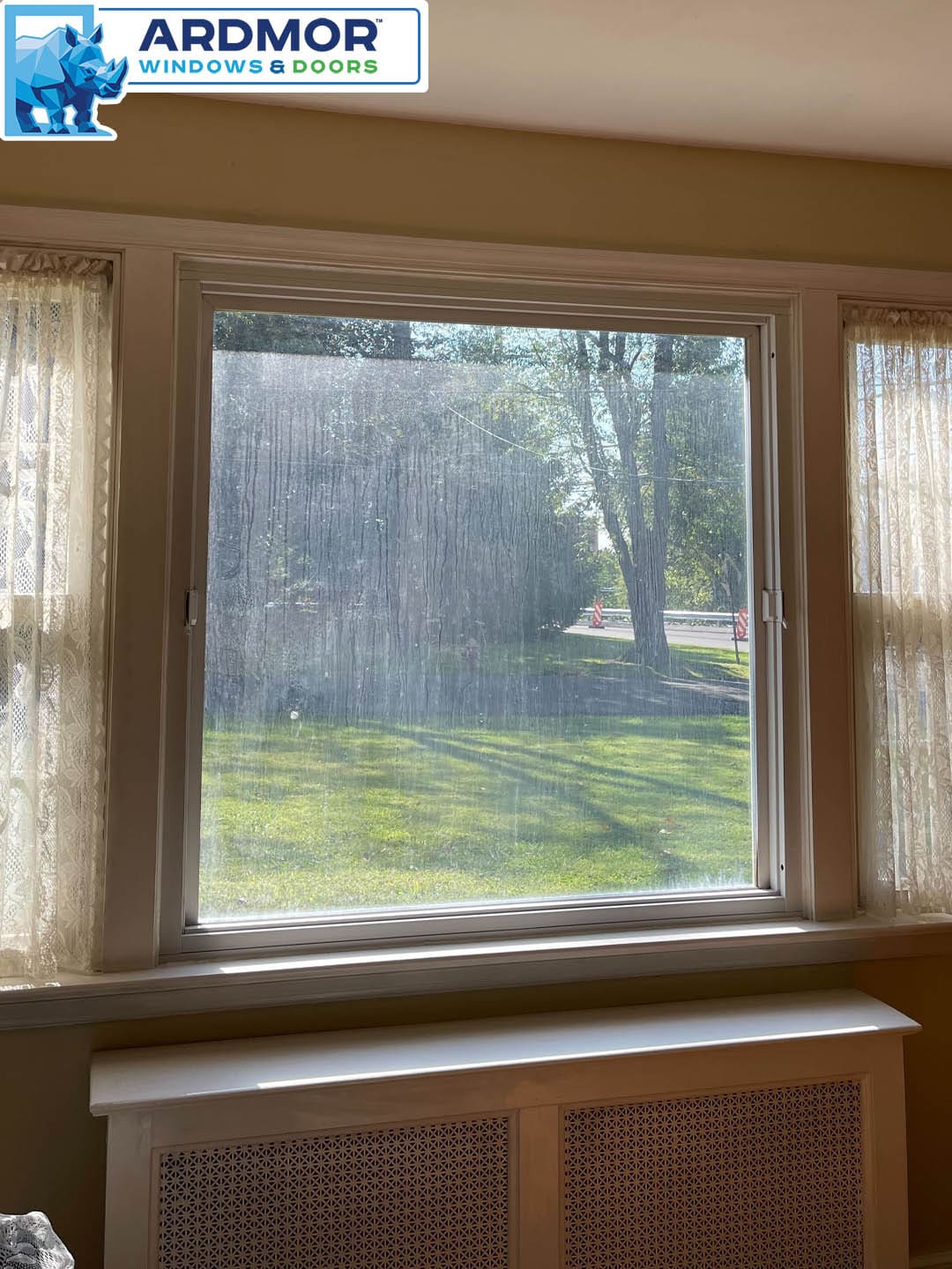 foggy_glass_replacement_in_bensalem_pennsylvania_project_8605_before