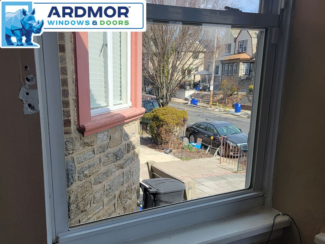 broken_glass_replacement_in_vinyl_double_hung_window_in_philadelphia_pennsylvania_project_8025_after