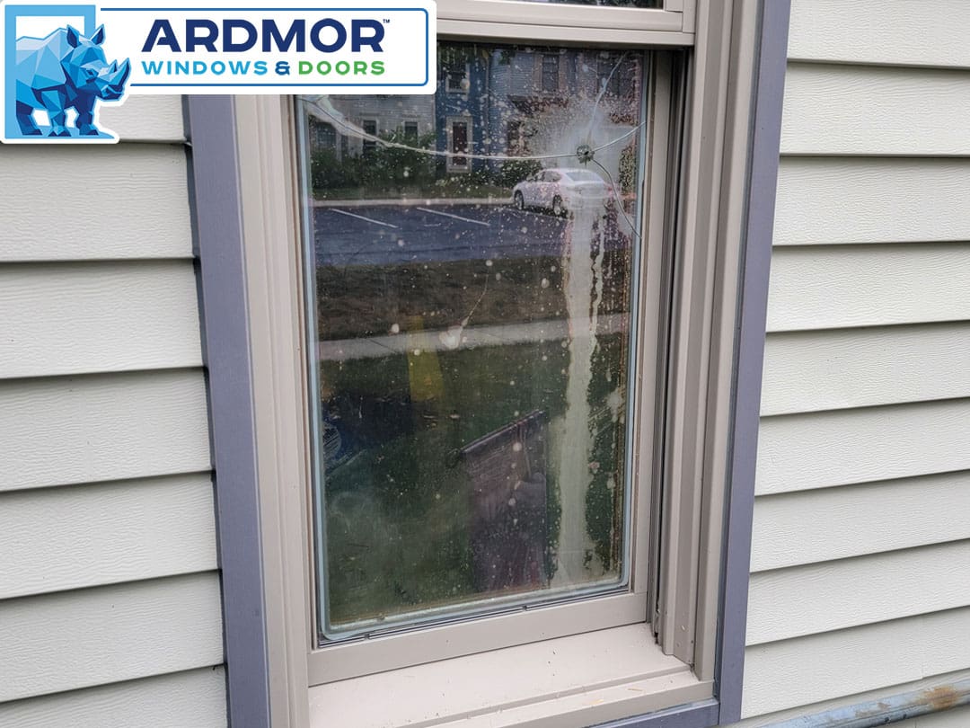 cracked_and_foggy_glass_replacement_in_andersen_double_hung_window_in_marlton_new_jersey_project_7247_before