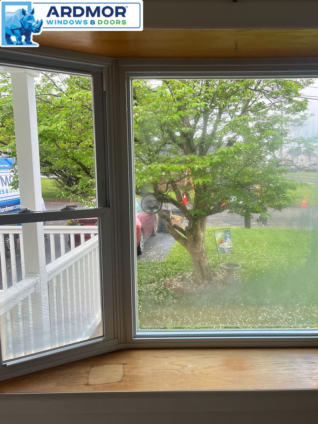 foggy_glass_replacement_in_double_hung_and_bay_bow_windows_in_warminster_pennsylvania_project_10849_before