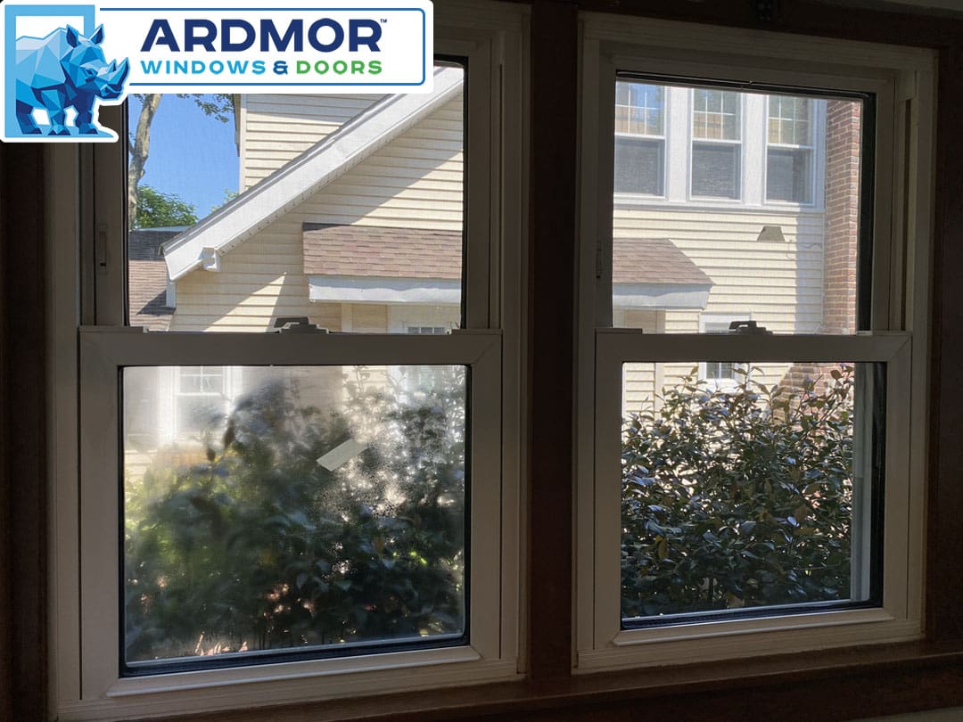 foggy_glass_replacement_in_vinyl_double-hung_window_in_collingswood_new_jersey_project_6854_before