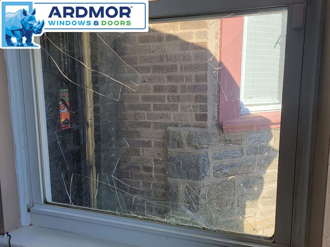 shattered_glass_replacement_service_in_vinyl_double_hung_window_in_philadelphia_pennsylvania_project_8025_before