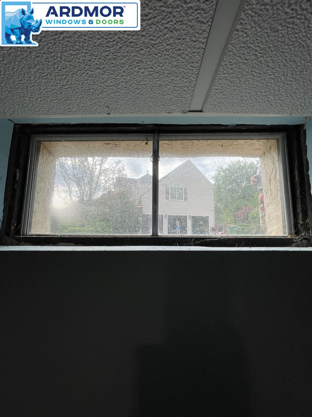 advanced_6300_series_vinyl_awning_window_replacement_service_in_maple_glen_pennsylvania_project_9711_before