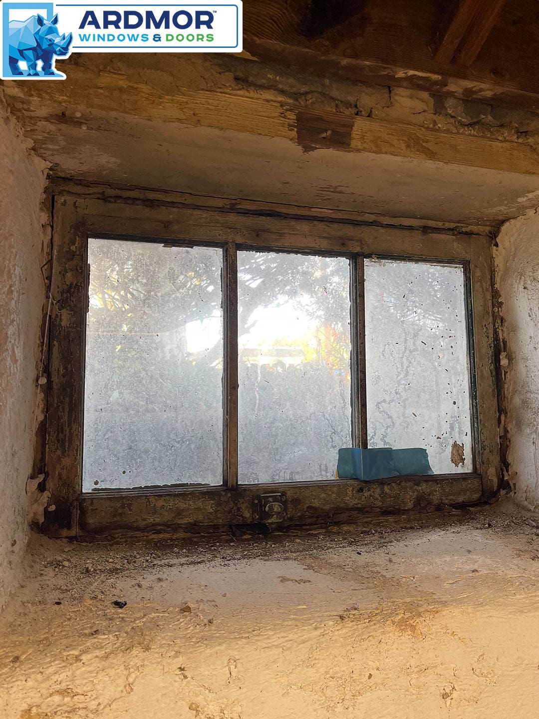 advanced_6300_series_vinyl_single_sliding_basement_window_replacement_service_job_in_havertown_pennsylvania_project_10381_before