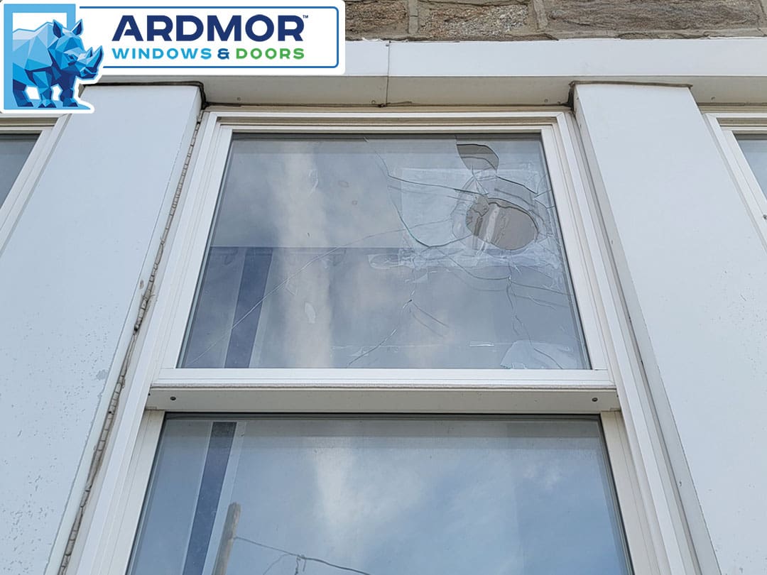 shattered_glass_replacement_in_vinyl_double_hung_window_in_philadelphia_pennsylvania_project_7711_before