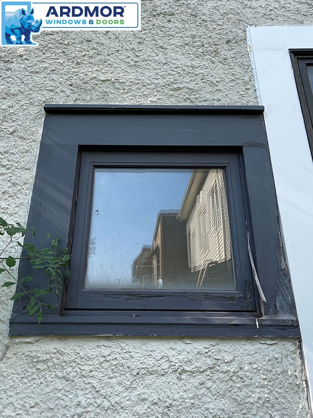 advanced_6300_series_vinyl_awning_window_replacement_in_weehawken_new_jersey_project_8042_before
