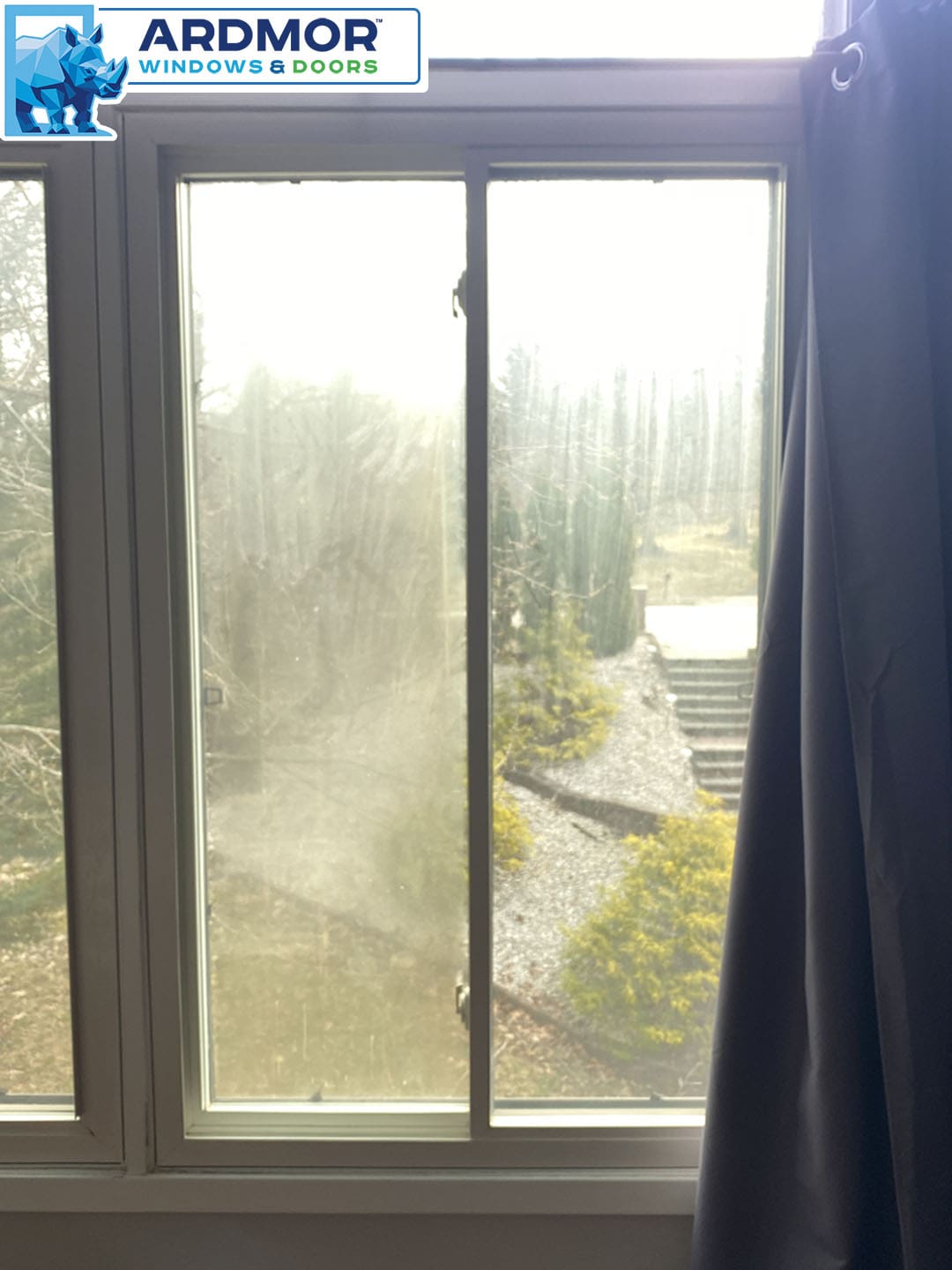 foggy_glass_replacement_in_vinyl_sliding_window_in_fort_washington_pennsylvania_project_8043_before