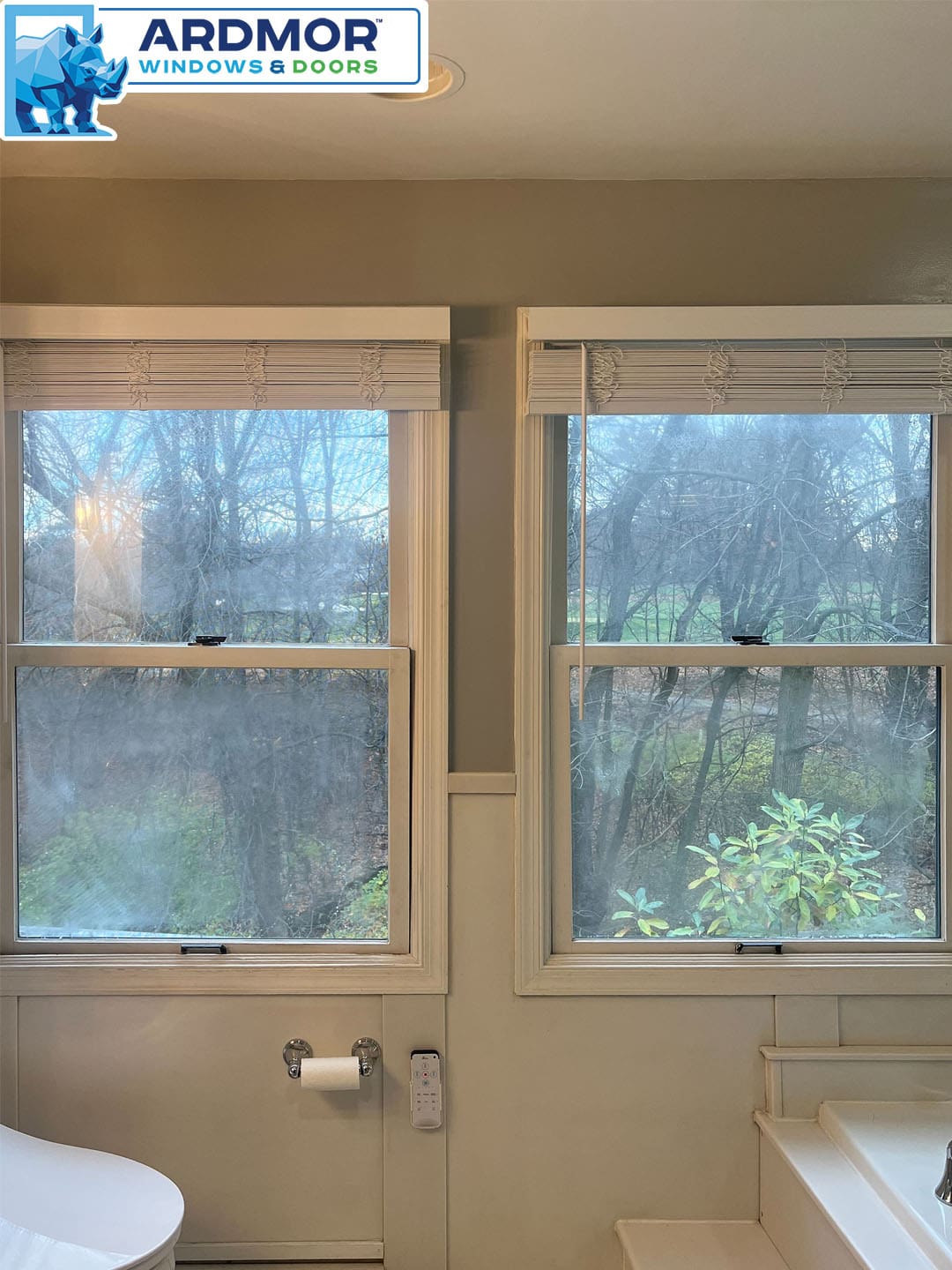 foggy_glass_replacement_in_wood_double_hung_windows_in_nether_providence_township_pennsylvania_project_9006_before