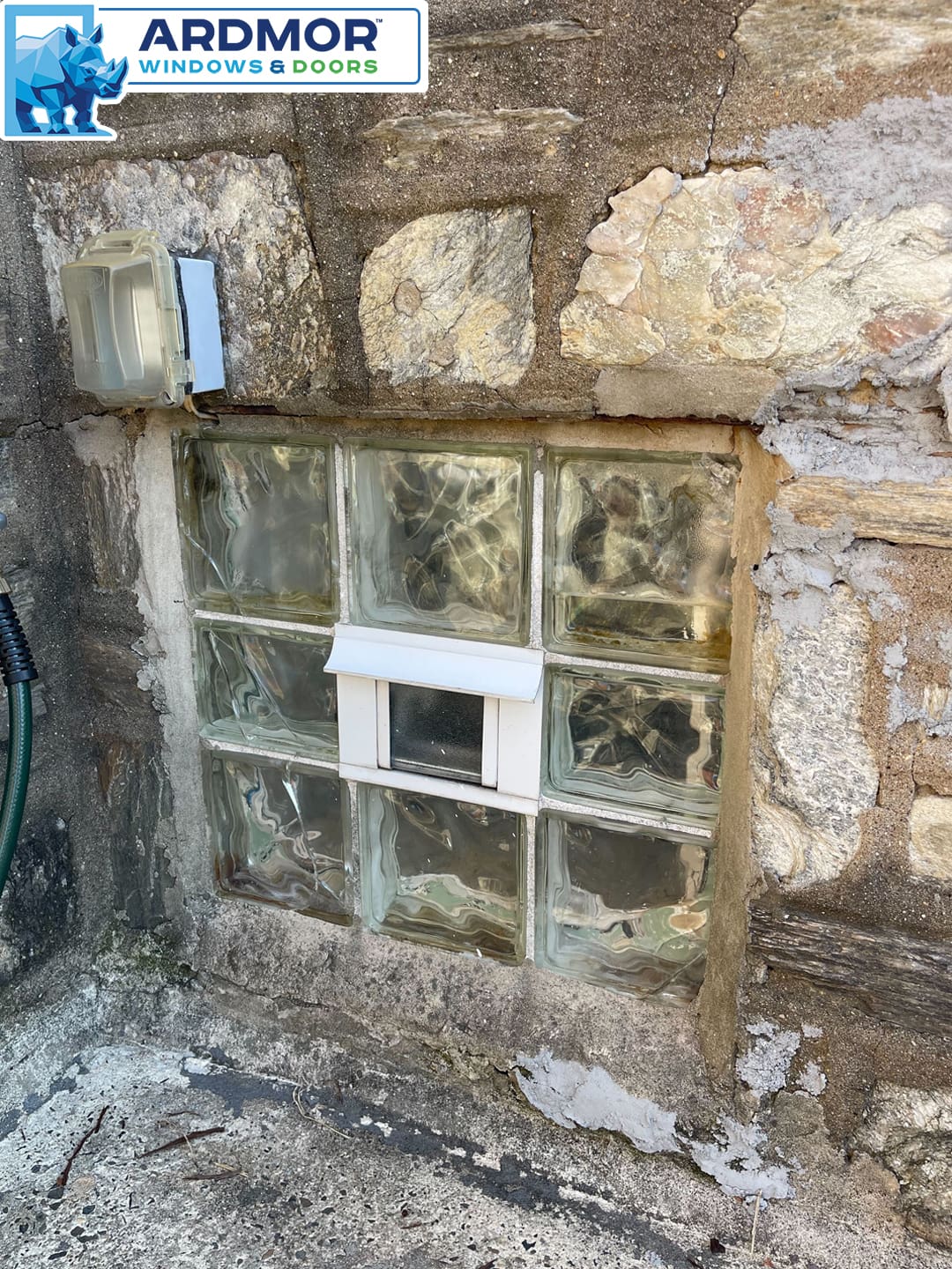 glass_block_window_installation_service_in_philadelphia_pennsylvania_project_9844_before