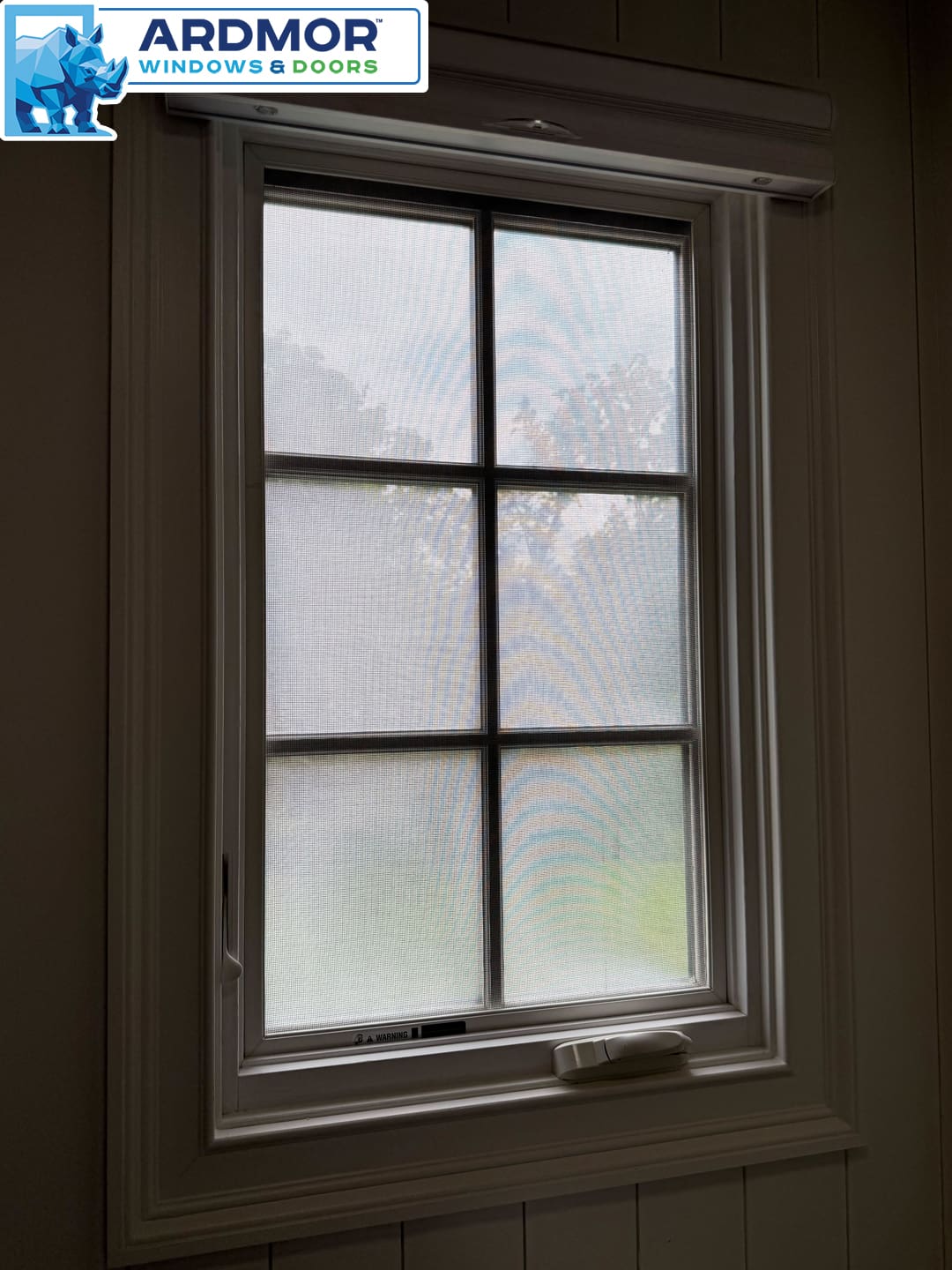 foggy_glass_replacement_in_wood_casement_window_in_princeton_new_jersey_project_11187_before