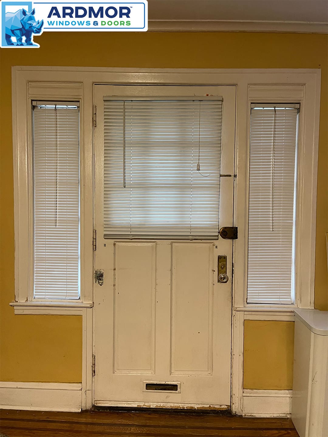 provia_110_style_20_gauge_smooth_steel_door_replacement_in_philadelphia_pennsylvania_project_7703_before