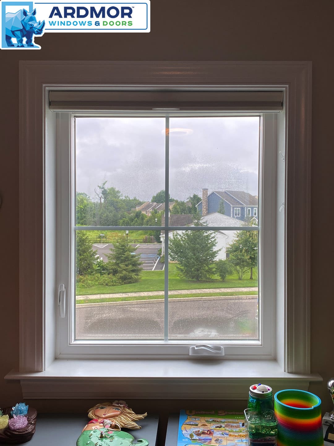 foggy_glass_replacement_in_vinyl_casement_window_in_ambler_pennsylvania_project_11432_before