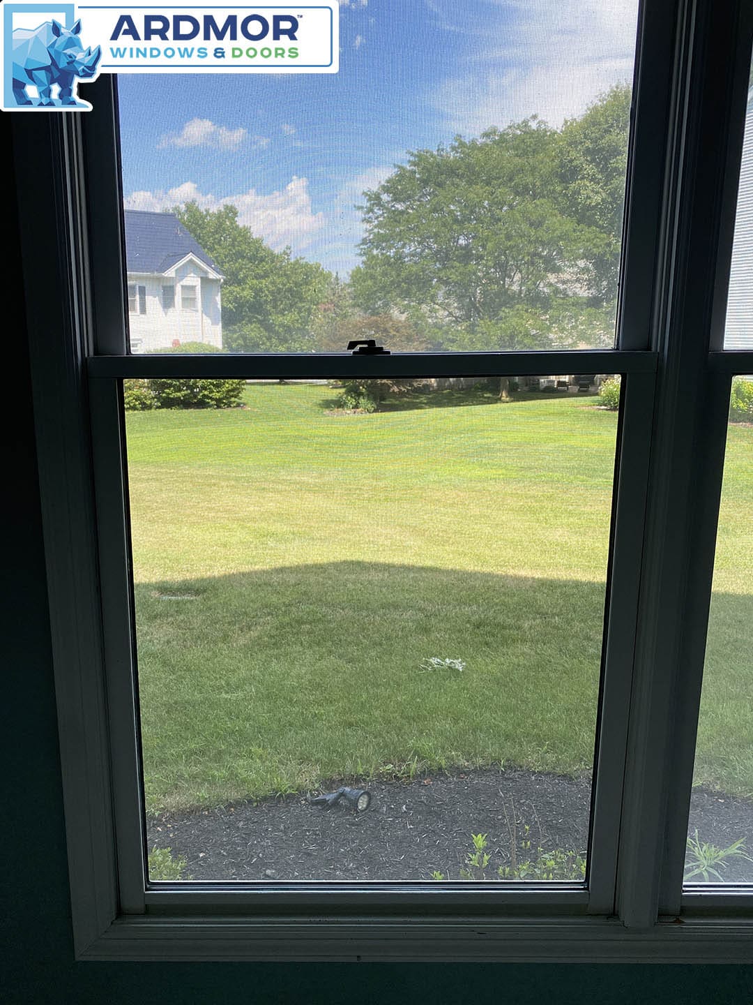 broken_glass_replacement_in_wood_double_hung_window_in_south_brunswick_township_new_jersey_project_9820_after