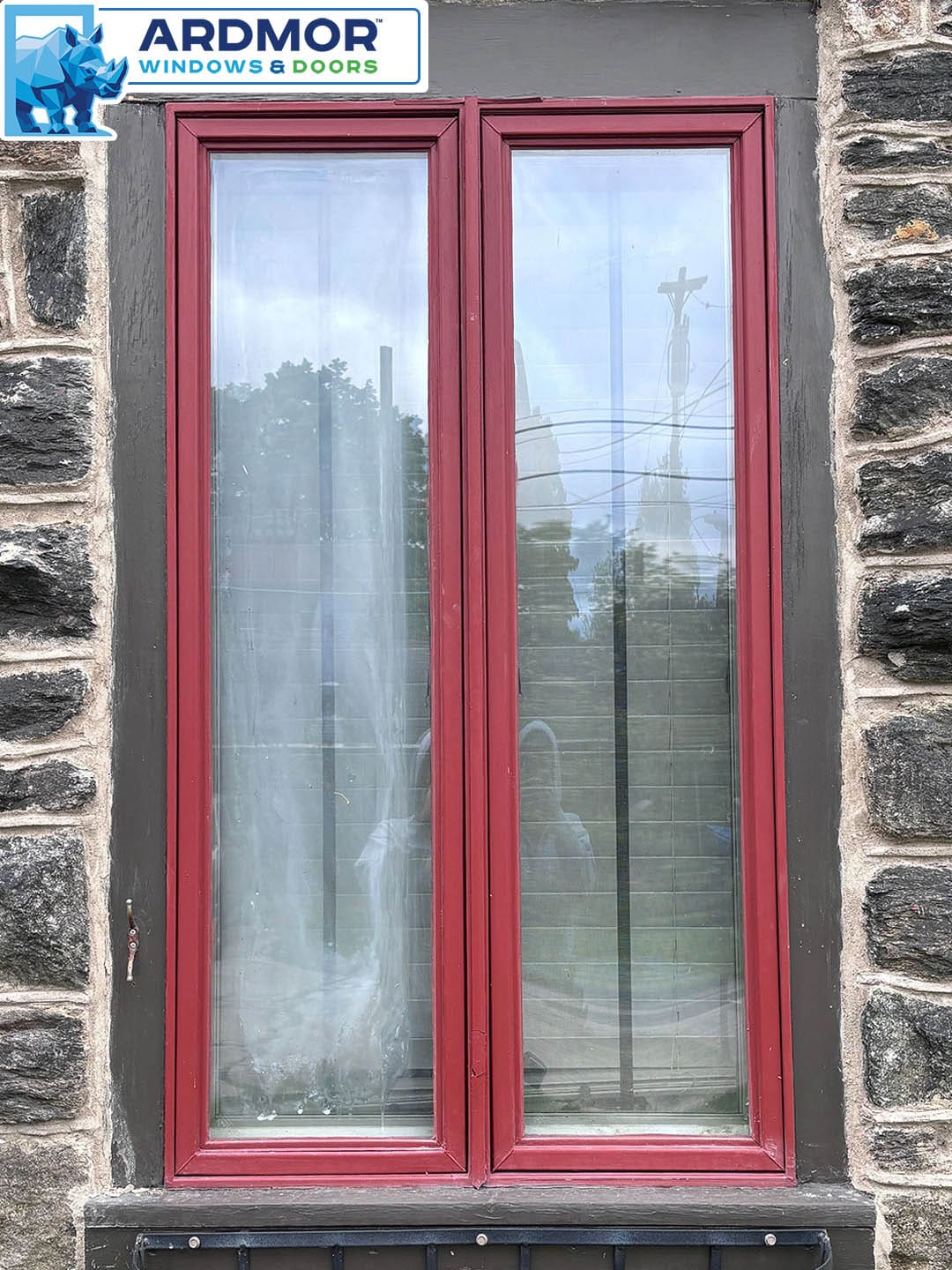 foggy_glass_replacement_in_andersen_casement_window_in_philadelphia_pennsylvania_project_9560_before